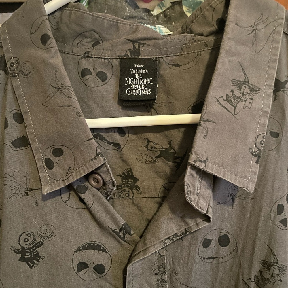 Disney Gray Casual Button Down Shirt with Skull Pattern